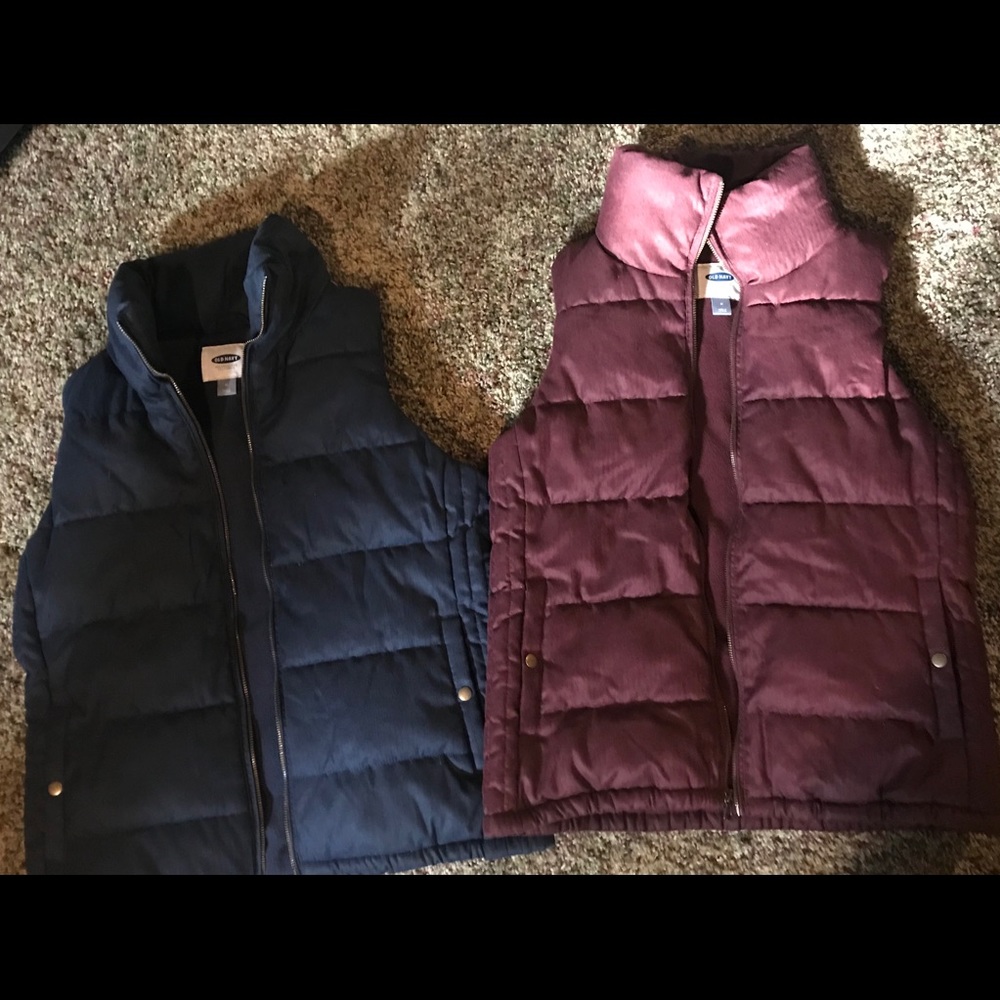 Lot of 2 Women’s Fleece Lined Old Navy Puffer Vest